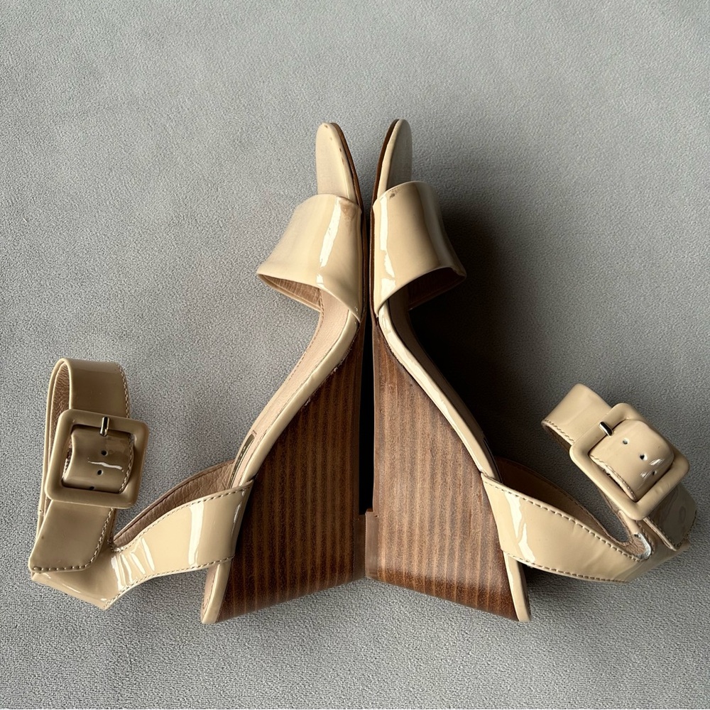 Louise et Cie ~ Punya ~ Wedge Sandal ~ Women’s Size 5